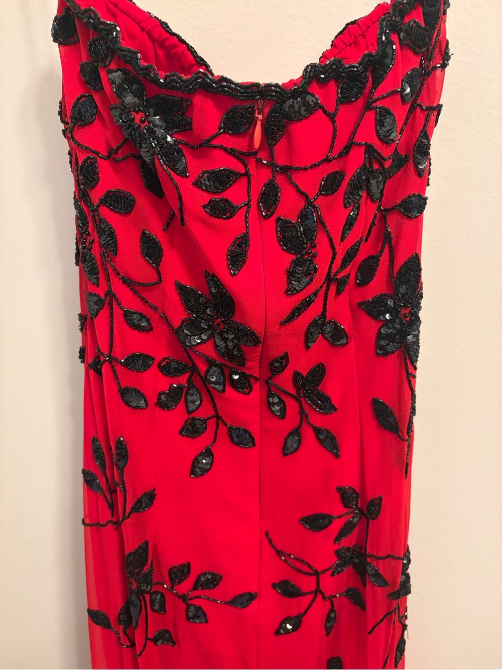 Vintage Cache Size 2 Red Black Beaded Sequin Silk Strapless Gown Maxi Dress Y2K - Picture 15 of 16